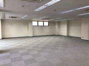 塚本ビル室内