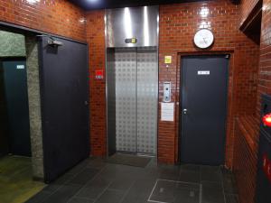 ユニ船場ビルエレベーター
