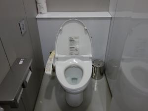 難波サンケイビル温水洗浄便座