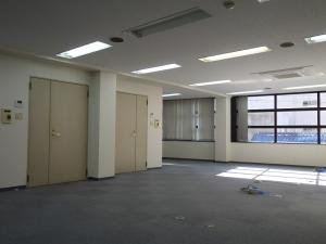 セルーエ新大阪ビル室内