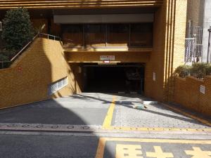 ダイアパレス順慶町ビル立体駐車場