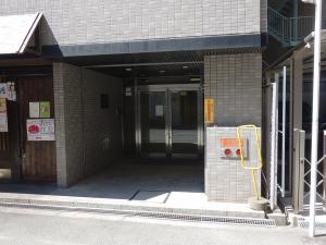 新大阪タマビルエントランス