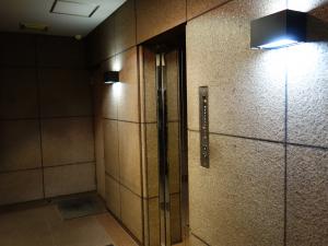 新和興産堺筋本町ビルエレベーター