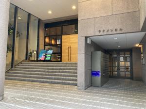 ラクメンビル　ビル玄関