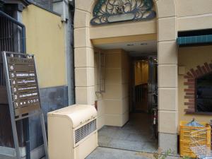 瓦町一丁目ビルエントランス