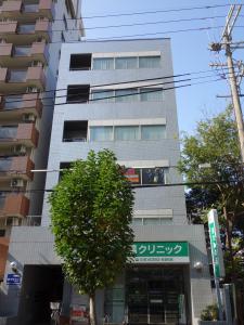 三相ビル外観