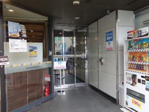 堺筋本町セントラルビルエントランス