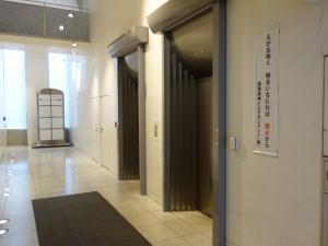 戎橋ビルエレベーター