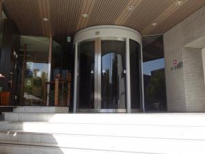 扇町公園ビルエントランス