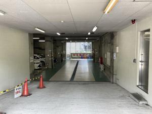 江坂パークフロントビル駐車場