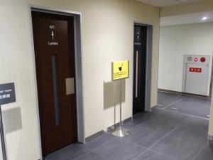 大阪トヨペット本社ビル共用トイレ