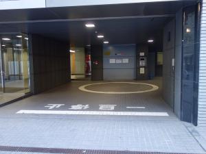 高麗橋ウエストビル立体駐車場