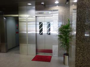 北浜平和ビルエレベーター