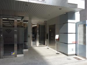 砂糖会館ビルエントランス