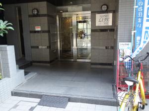 日宝ライフ十二軒町エントランス