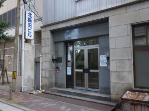 北梅田ビルエントランス