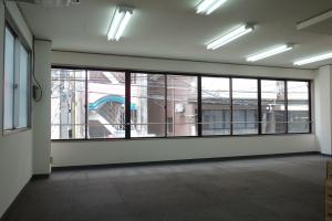 鯛ビル（タイビル）室内