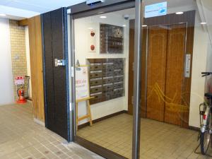 三洋谷町ビルエントランス