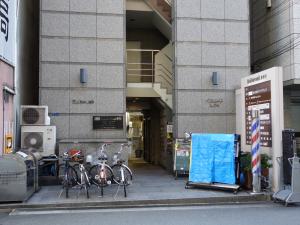 ベルロード道修町ビルエントランス