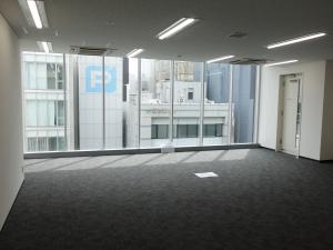 堺筋ウエストプレイス室内