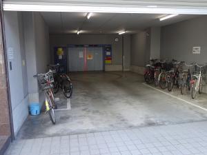 瀬戸松ビル立体駐車場