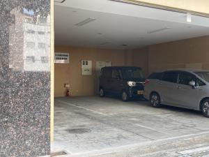 法研ビル　駐車場