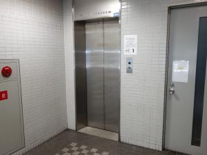 船場エースビルエレベーター