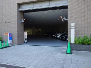 難波サンケイビル駐車場