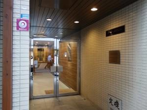 サーミー本町ビルエントランス
