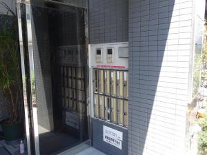 セルーエ新大阪ビル郵便ポスト