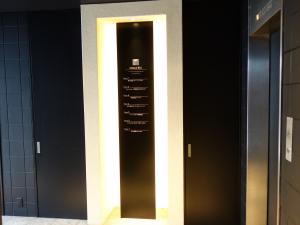 ミストラルビルテナント板
