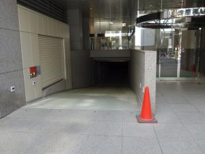 淀屋橋ＭＩビル駐車場