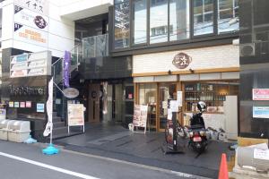 上汐Ｌｅｅｓビル（上汐リーズビル）１階店舗