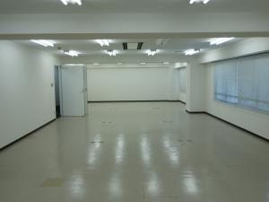 アセントビル室内