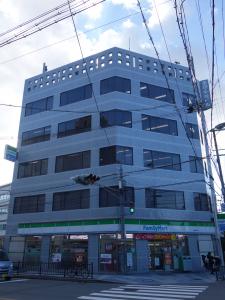 永田中津ビル外観