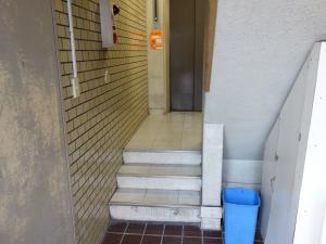 堂北山二ビル共用部
