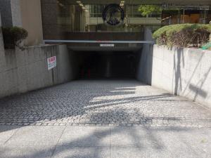 日販堂島ビル駐車場