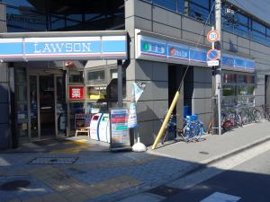 トリシマオフィスワンビル１階店舗