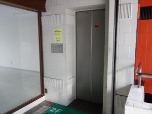 加賀タワービルエレベーター