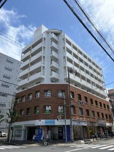 リアライズ江坂ビル外観