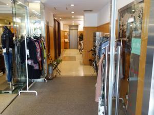 日宝内平野町ビルエントランス