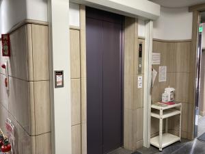トーンアップビル　1階ELV