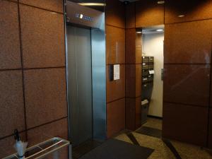 アルファ備後町ビルエレベーター