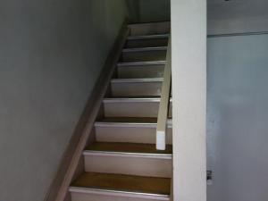 辻ビル階段