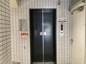 グランビルド荒木　1階エレベーター