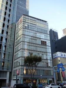 梅新スクエアビル外観