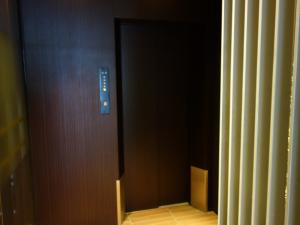 ＴＥＲＲＡＣＥ　ＭＩＮＡＭＩＳＥＮＢＡ（テラス南船場）ビルエレベーター