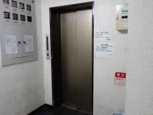 日宝大阪屋ビルエレベーター