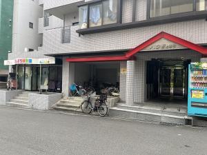 パウゼ上本町　路面店