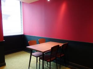キューアス淡路町ビルミーティングルーム